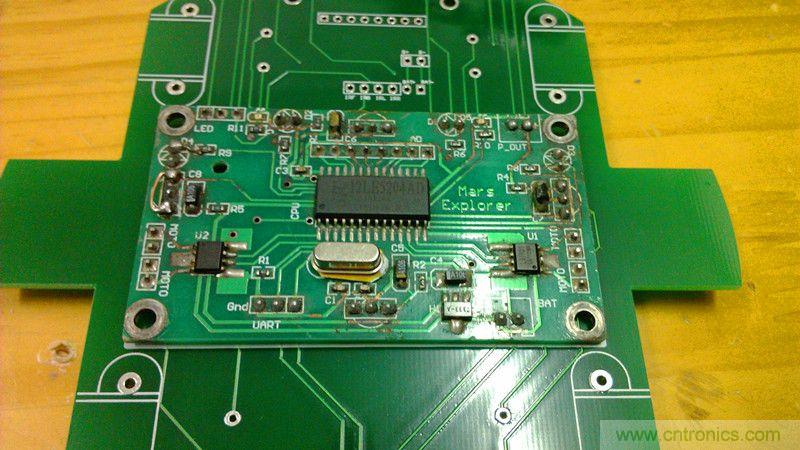 牛人力作！PCB版藍(lán)牙智能小車DIY