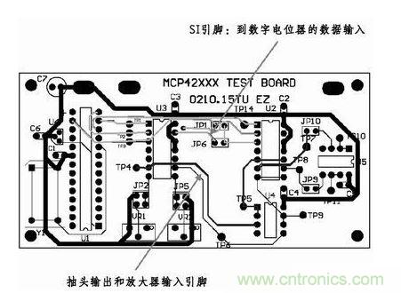 采用這種新的布線，將模擬線路和數(shù)字線路隔離開了。增大走線之間的距離，基本消除了在前面布線中造成干擾的數(shù)字噪聲。