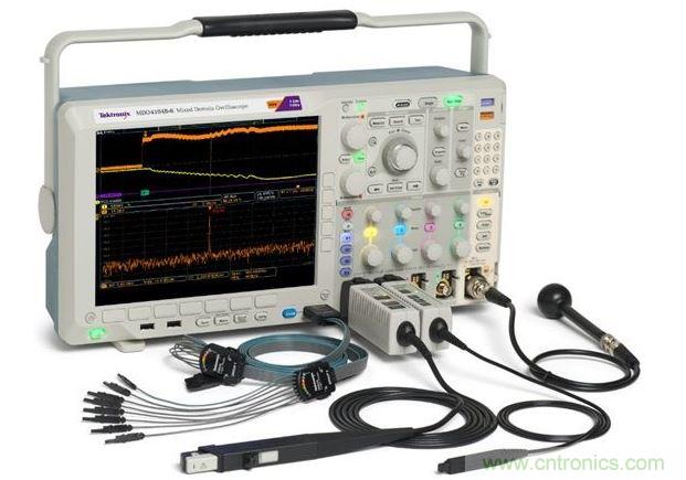 混合域示波器(MDO)將頻譜分析儀、示波器和邏輯分析儀組合在一臺儀表內(nèi)，可以從全部三臺儀器中產(chǎn)生同步的而且與時間關(guān)聯(lián)的測量結(jié)果。圖中顯示的是泰克公司的MDO4000B。