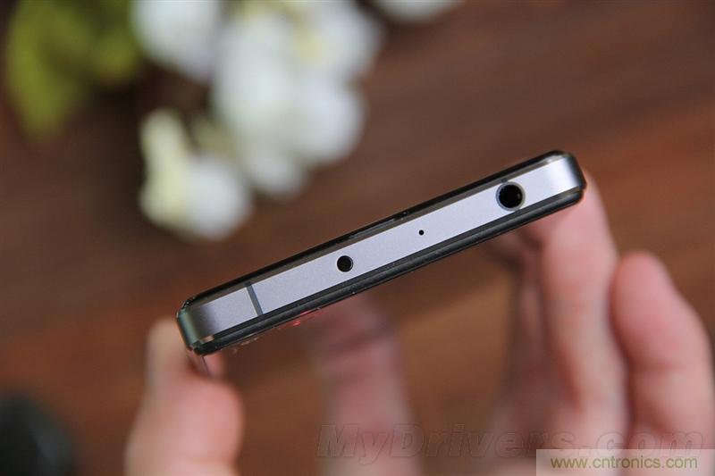 無邊框的 nubia Z9 ，一款既有驚喜，又有驚艷的智能手機