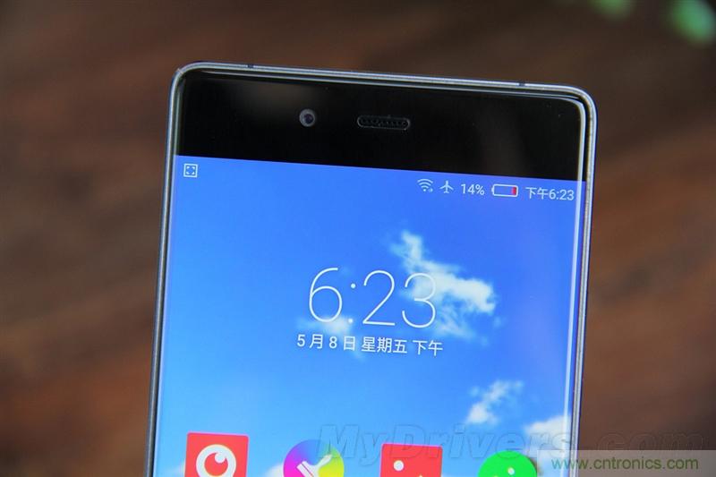 無邊框的 nubia Z9 ，一款既有驚喜，又有驚艷的智能手機