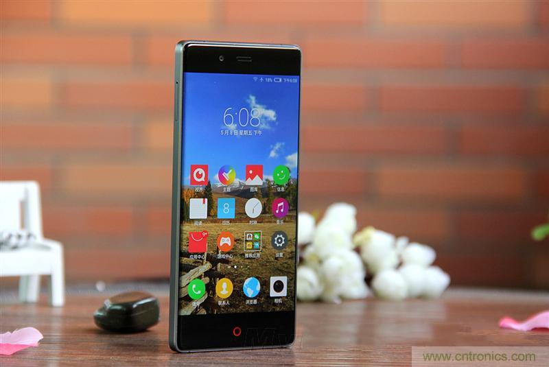 無邊框的 nubia Z9 ，一款既有驚喜，又有驚艷的智能手機