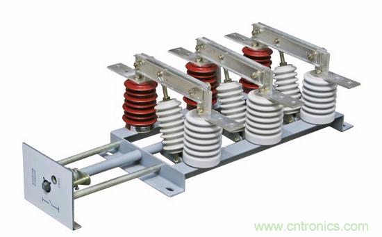 高壓斷路器的操作結(jié)構(gòu)有哪幾種？和隔離開(kāi)關(guān)有什么區(qū)別？